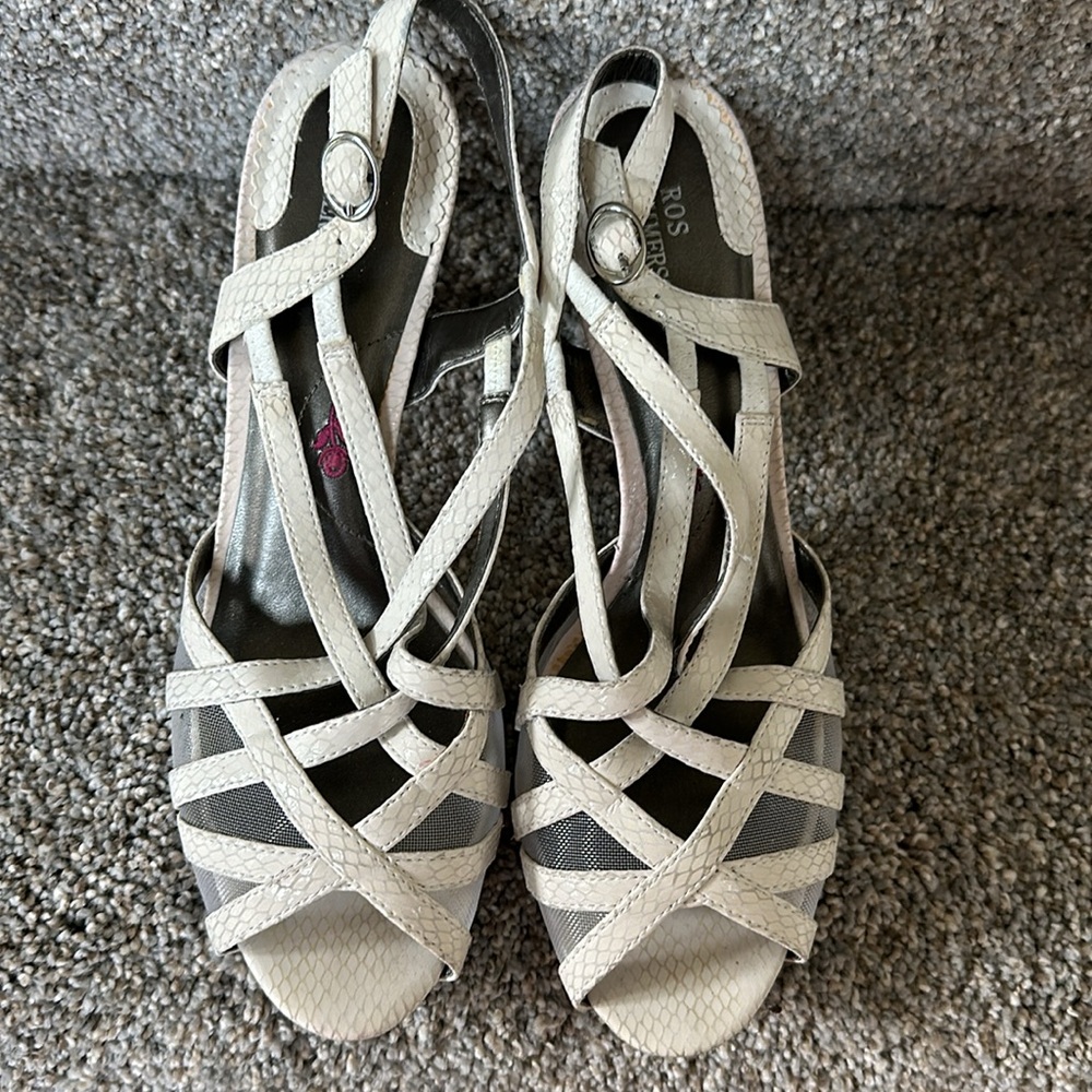 Ros Hommerson Lacey White Slingback Sandal - Picture 4 of 10